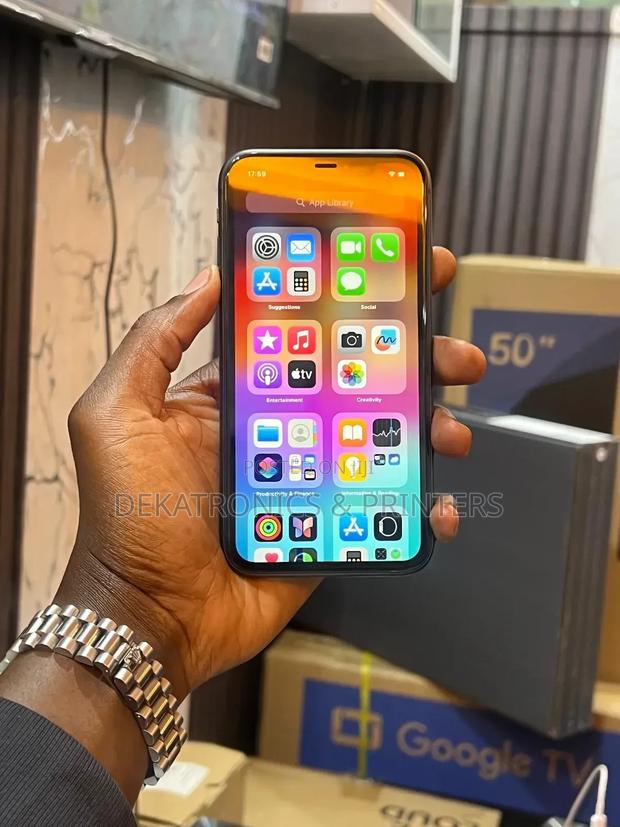 Apple iPhone 13 128 GB - main view