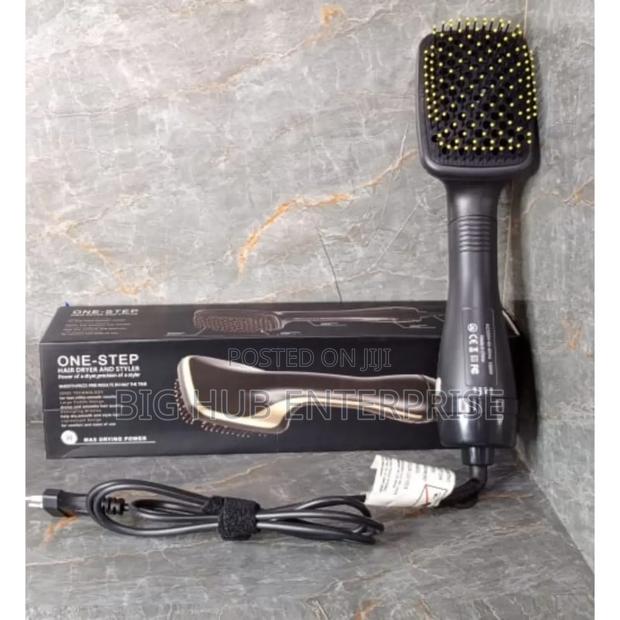 *3-in-1 Hair Straightener Brush* Fast Heating