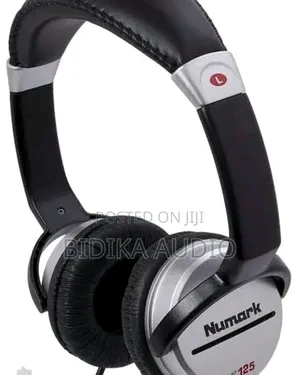 Behringer HPM -1000
