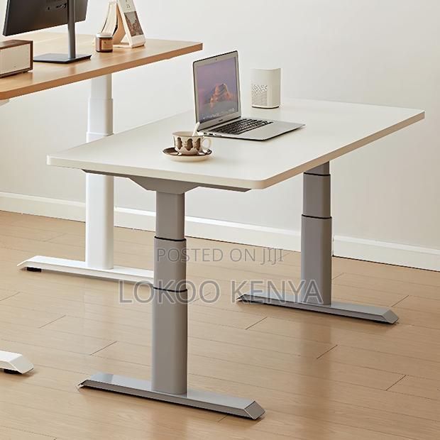 Office Desk : Wooden Laptop Height Adaptable Desk
