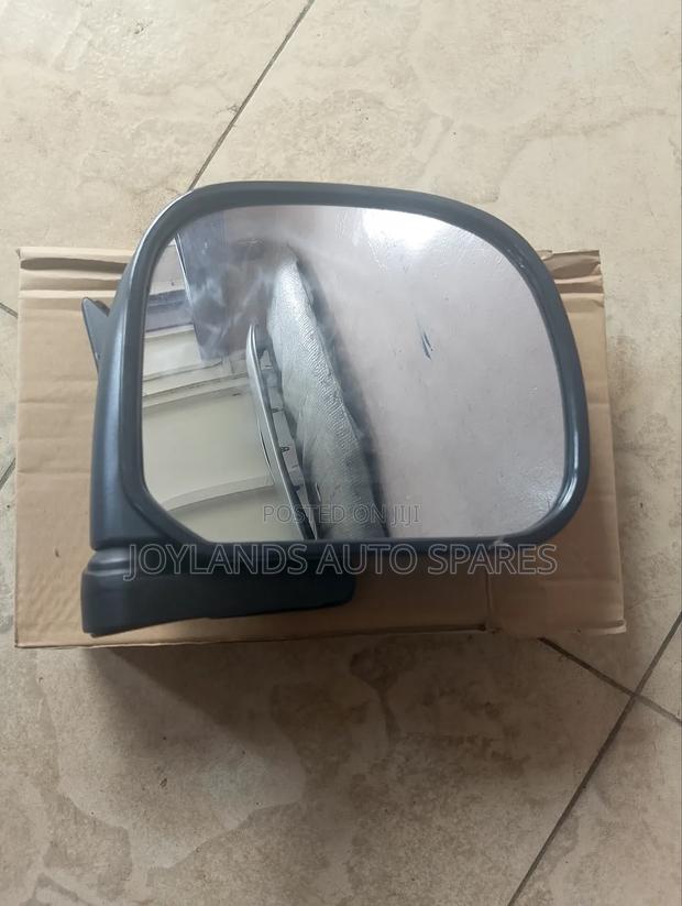 Toyota Hiace 5l Local Side Mirror - thumbnail 2