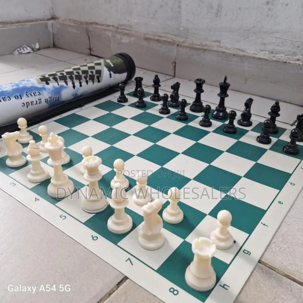 Foldable Chess Set - main view