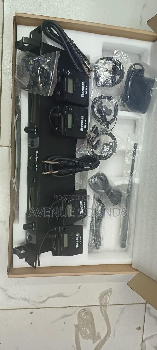 Decibel Da004 Wireless in Ears Monitoring System