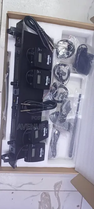 Decibel Da004 Wireless in Ears Monitoring System