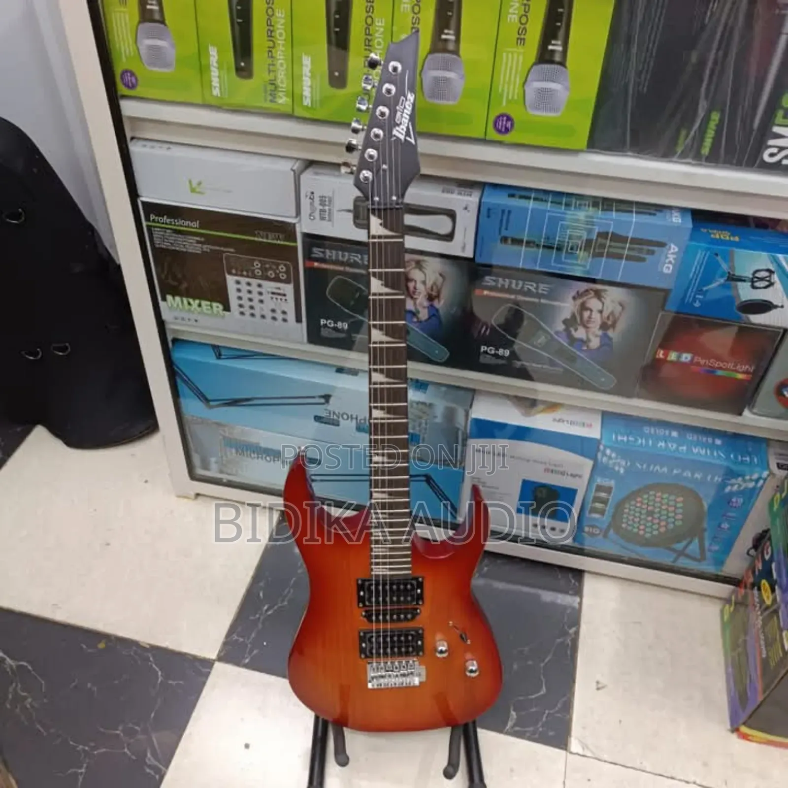 Electric Solo Guitar