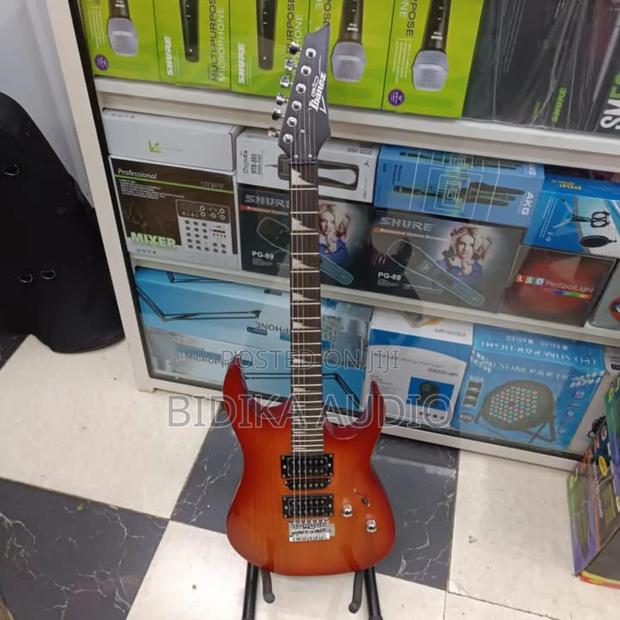 Electric Solo Guitar