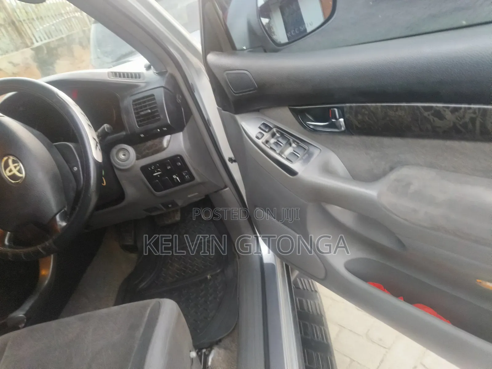Toyota Land Cruiser Prado 2011 Silver