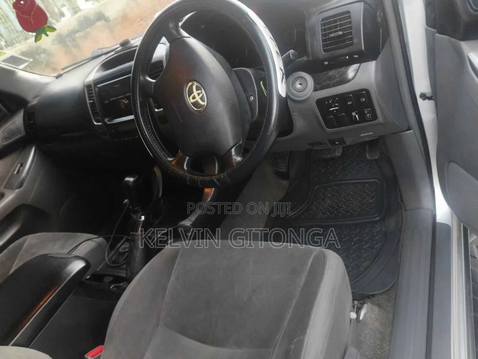 Toyota Land Cruiser Prado 2011 Silver