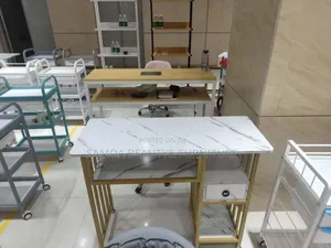 Manicure Table