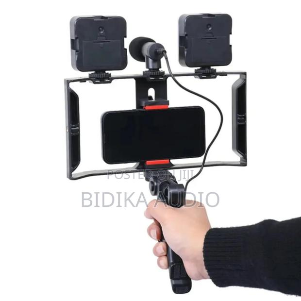 Smartphone Video Ring Vlogging - main view