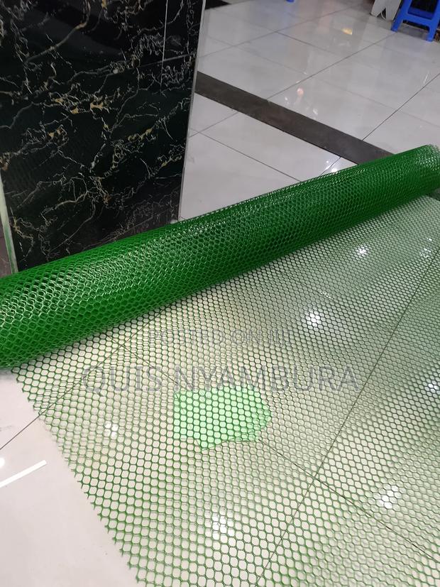 Affordable Chicken Mesh, Gardening Mesh 25m by 2m
