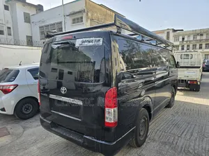 Toyota HiAce 2018 Black