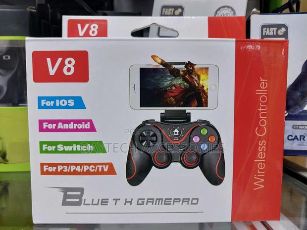 V8 Gamepad Wireless Bluetooth Game Controller for Android - main view