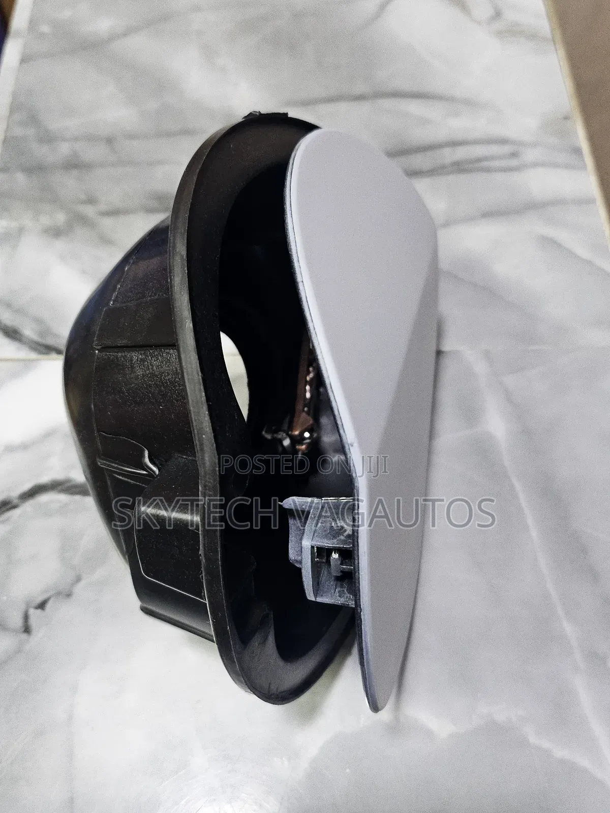 Tiguan Fuel Flap