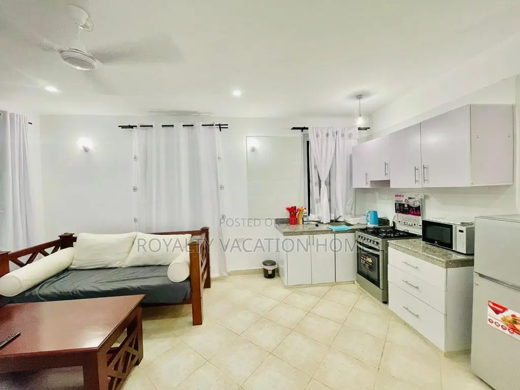 Kijani Holiday Home: 1bedroom Beach Retreat in Malindi