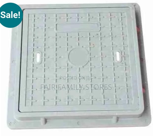Square Fiber Resintuff Manhole Cover 18′′ X 24′′