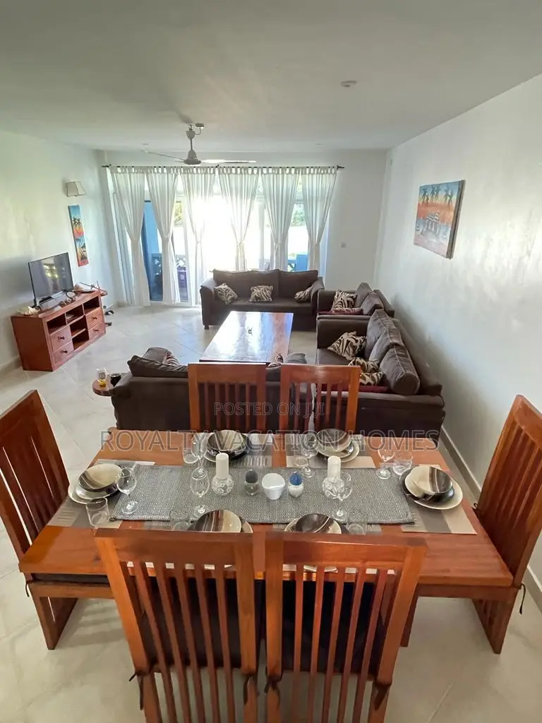 Malindi 2-Bedroom Apartment Beach Getaway in Kijani