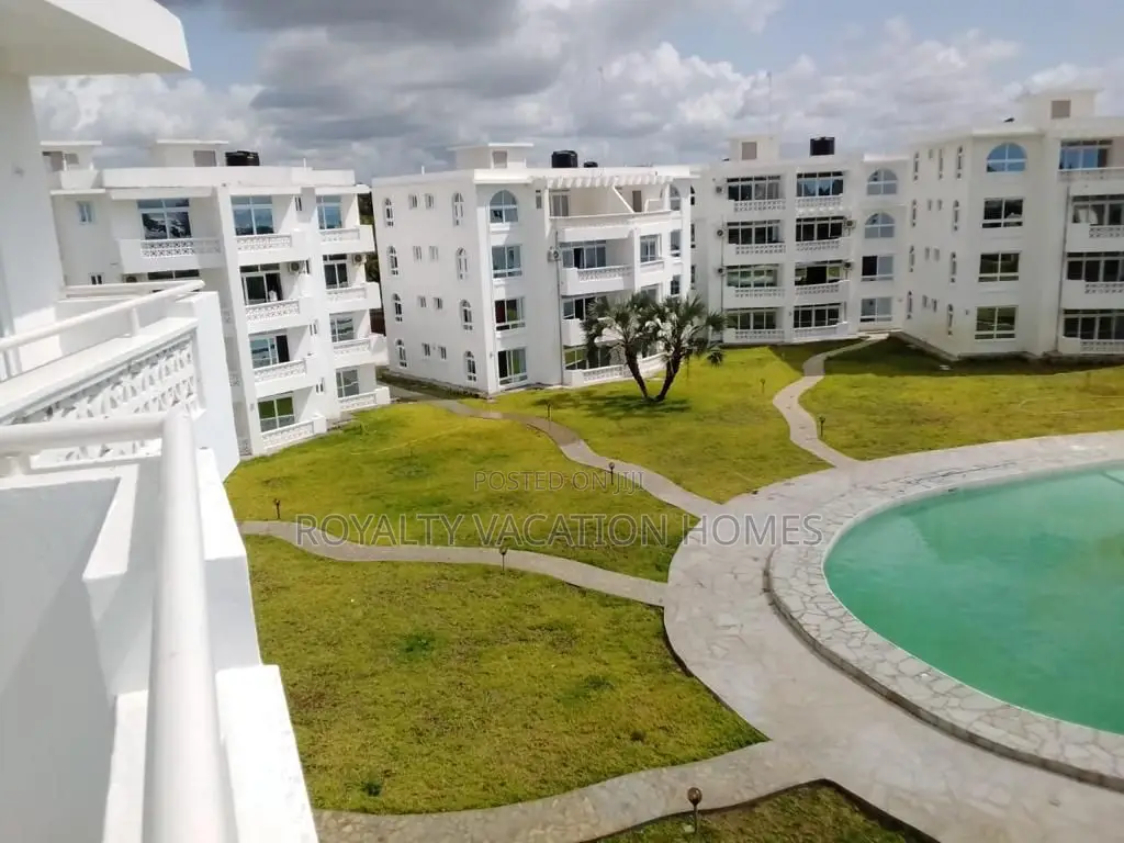 Malindi 2-Bedroom Apartment Beach Getaway in Kijani