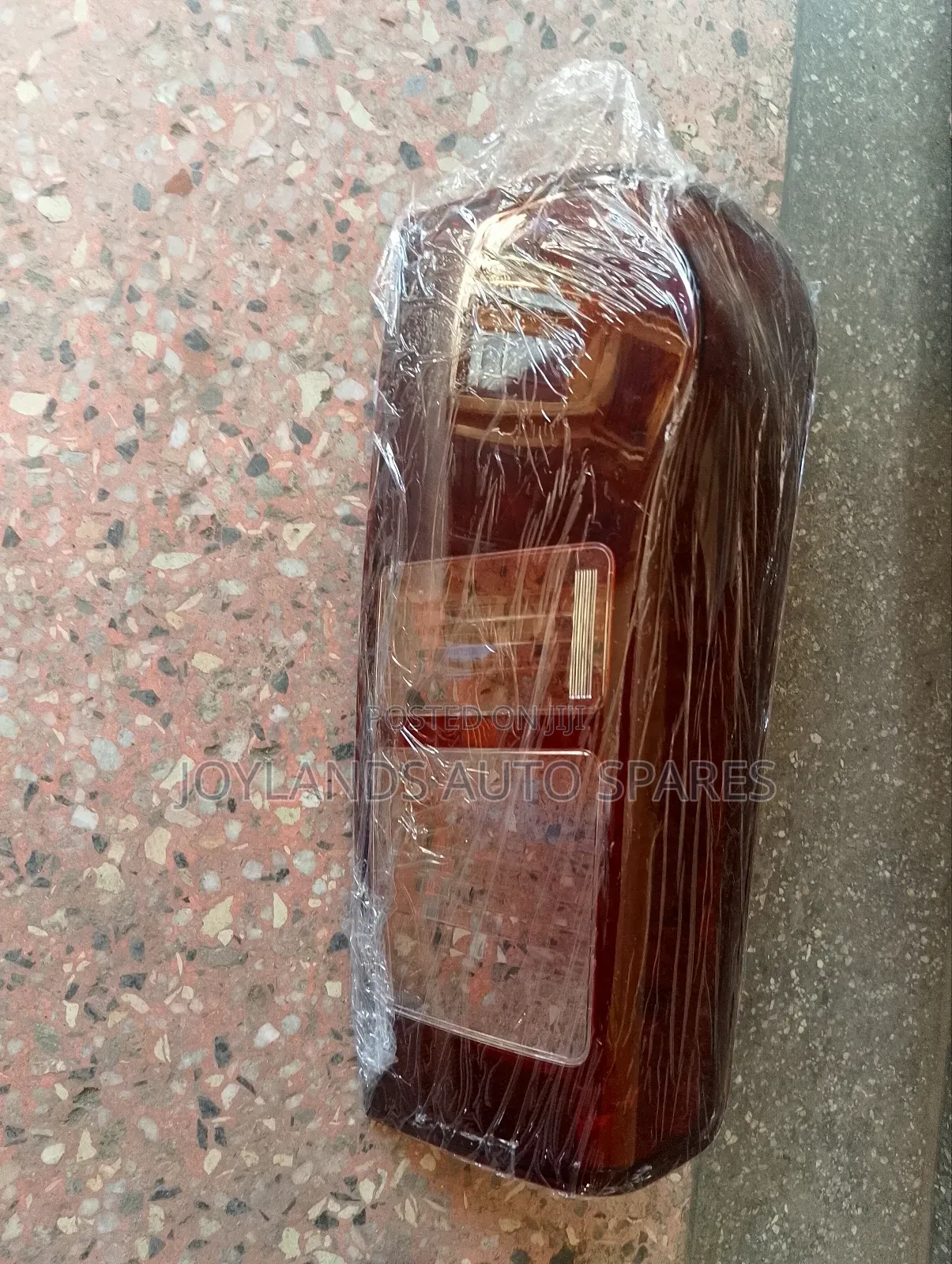 D-Max 2012 Dark Shade Tail Lens