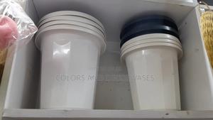 Vases Hard Plastic Black and White - thumbnail 2