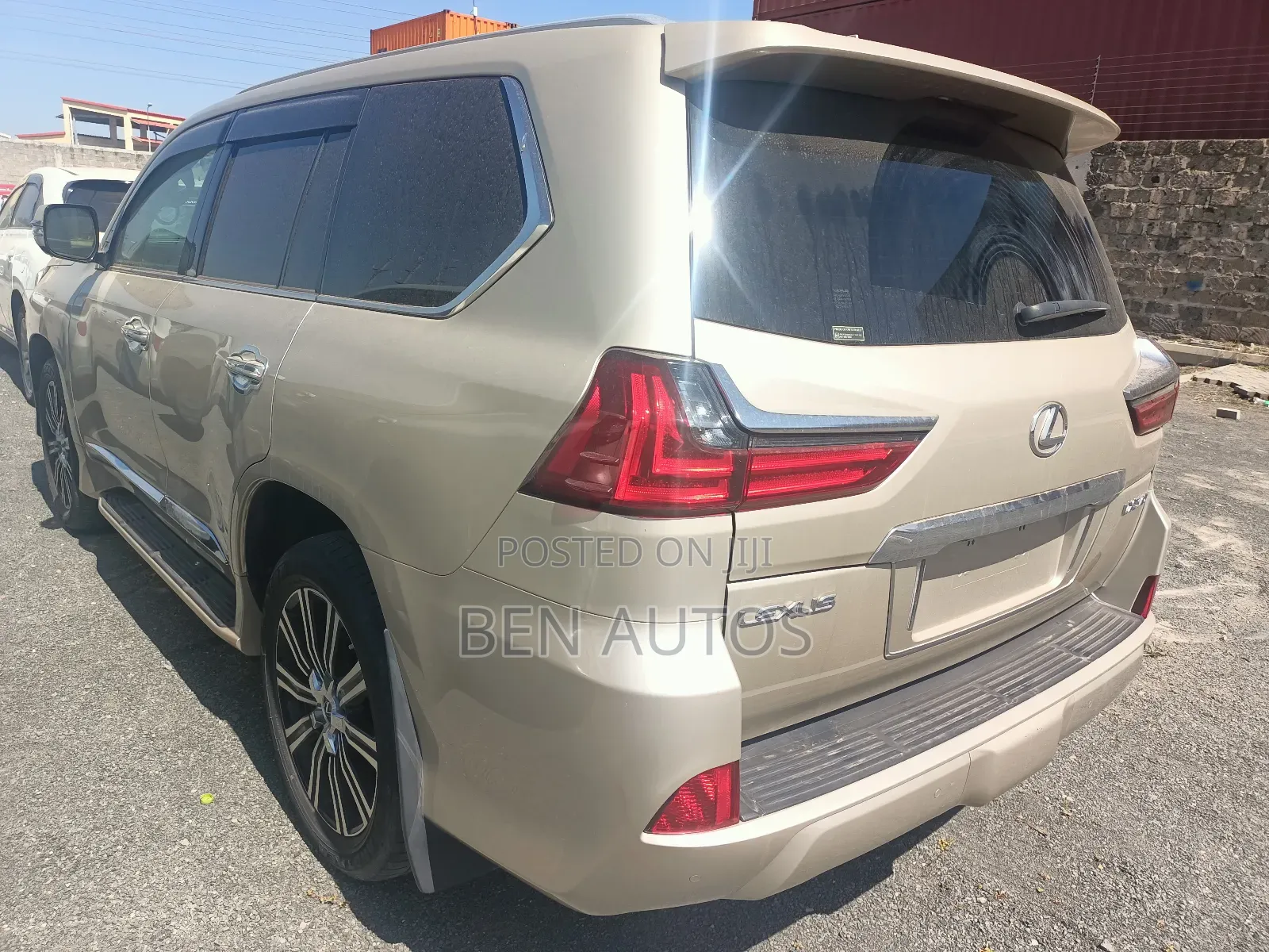 Lexus LX 570 (5 seats) AWD 2017 Brown