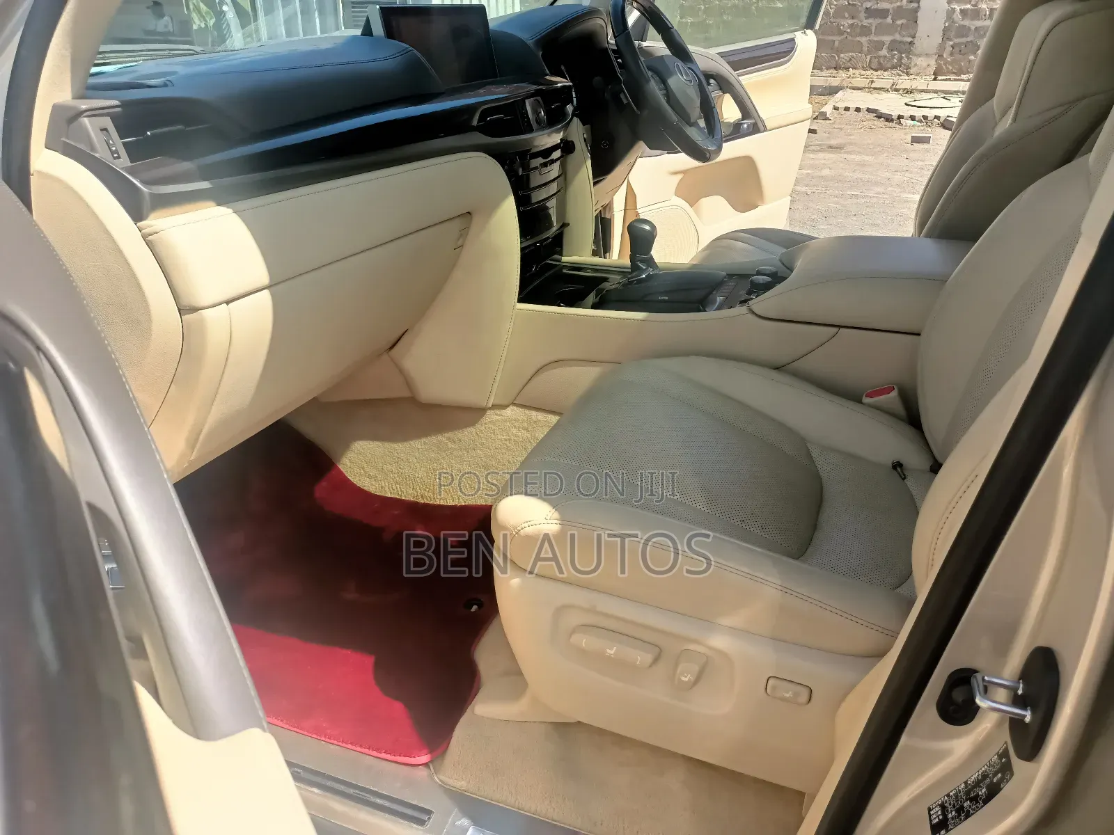 Lexus LX 570 (5 seats) AWD 2017 Brown