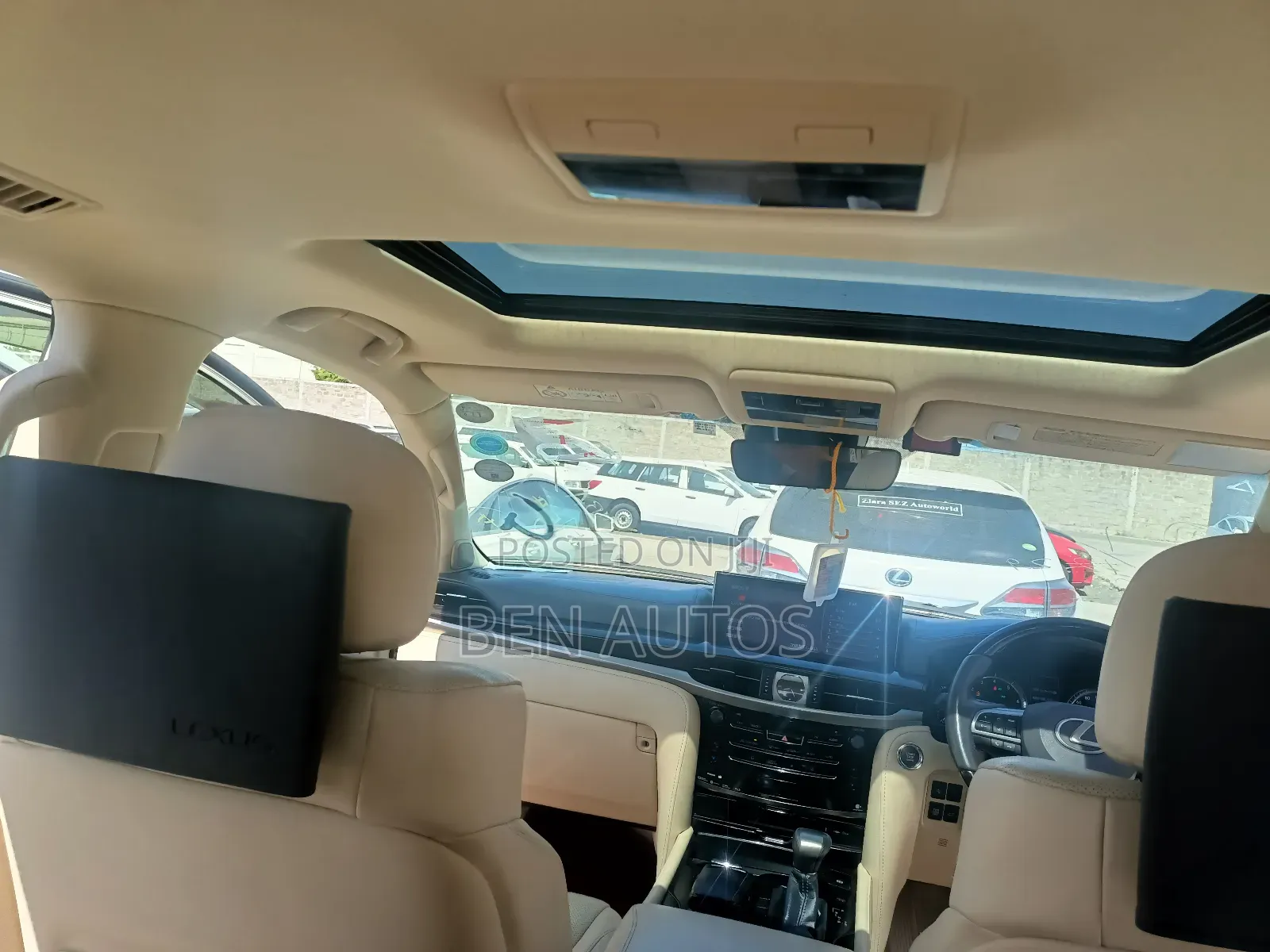 Lexus LX 570 (5 seats) AWD 2017 Brown