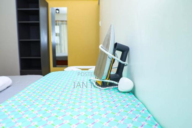 One\Two Bedroom Airbnb - thumbnail 10