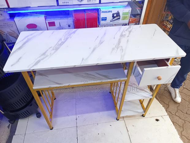 Nail Table - thumbnail 2