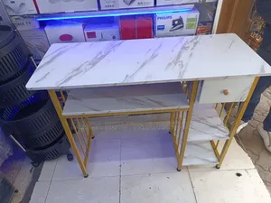 Nail Table
