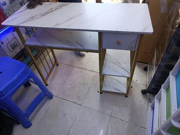 Nail Table - thumbnail 5