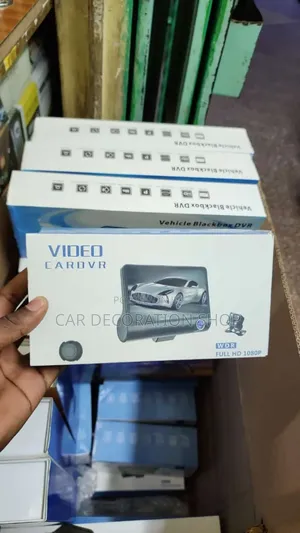Dashboard Mount Recording Car DVR Screen With 3 Hd Camersa