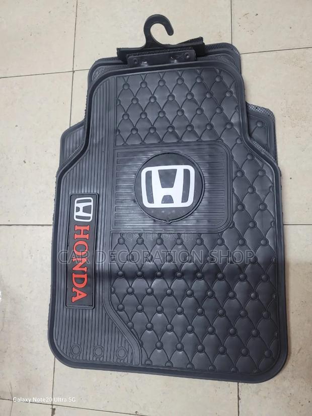 Honda All Weather Dust Mats in White Logo