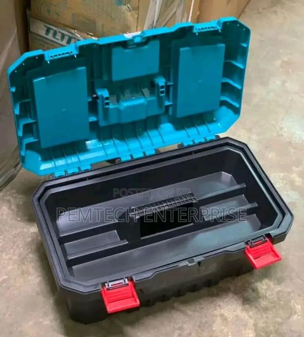 Total 17′′ Plastic Tool Box - thumbnail 3