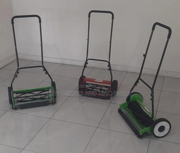 Manual Lawnmowers - main view