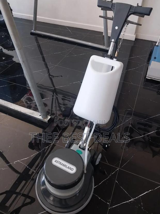 Floor Scrubbing Machine.
