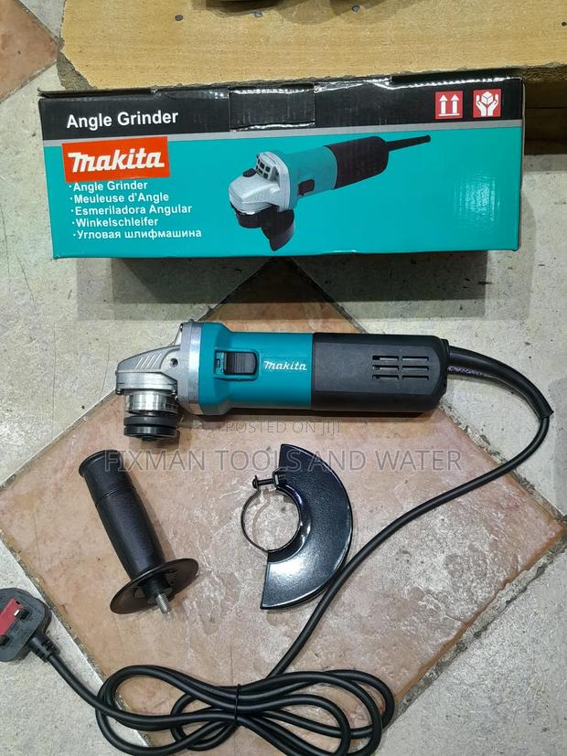 New MAKITA ANGLE GRINDER 4.5" 840 Watts + Free Disc - main view