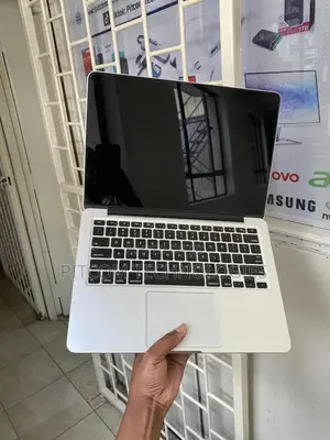 Laptop Apple MacBook Pro 2015 8GB Intel Core I5 SSD 128GB