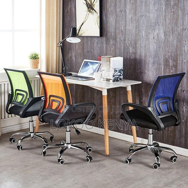 Office Chair :Ergonomic Mid-Back Swivel Office Chair