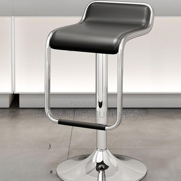 Home Chairs: Black Swivel Quadrilateral Pub Stool - thumbnail 3