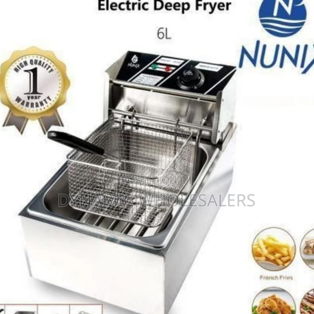Single Electric Deep Fryer With Large Tank Capacity of 6L