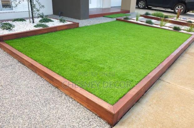 Well-Shaped Portrait Turf - main view