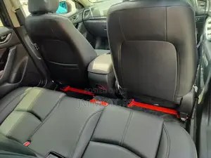 Mazda Axela 2018 Silver