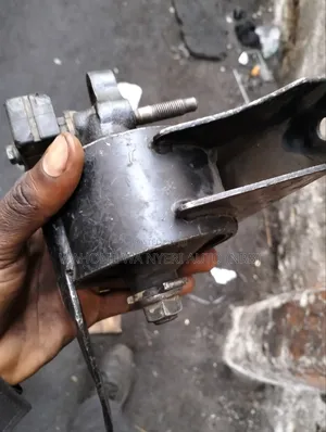Engine Mountain Rav4 A