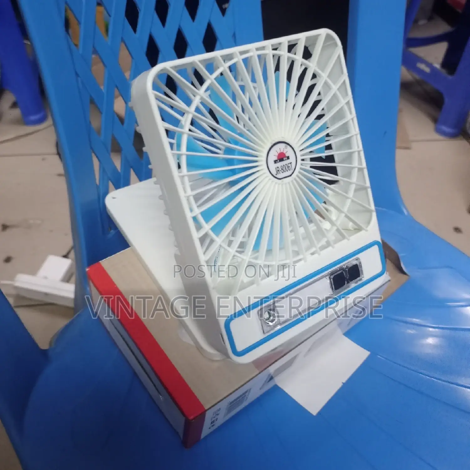 *Solar Fan With Light*