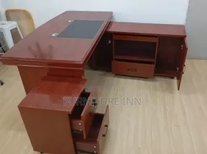 Sleeky Executive 1.6M Mahogany Office Table