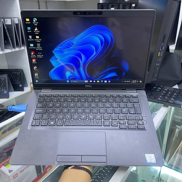 Laptop Dell Latitude 5300 16GB Intel Core I7 SSD 512GB