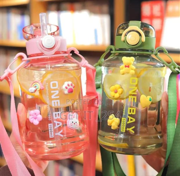 1000ml Cute Water Bottle  With Straw And Strap - thumbnail 2