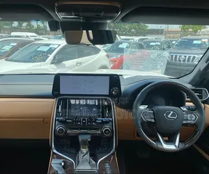 Lexus LX 2024 Pearl