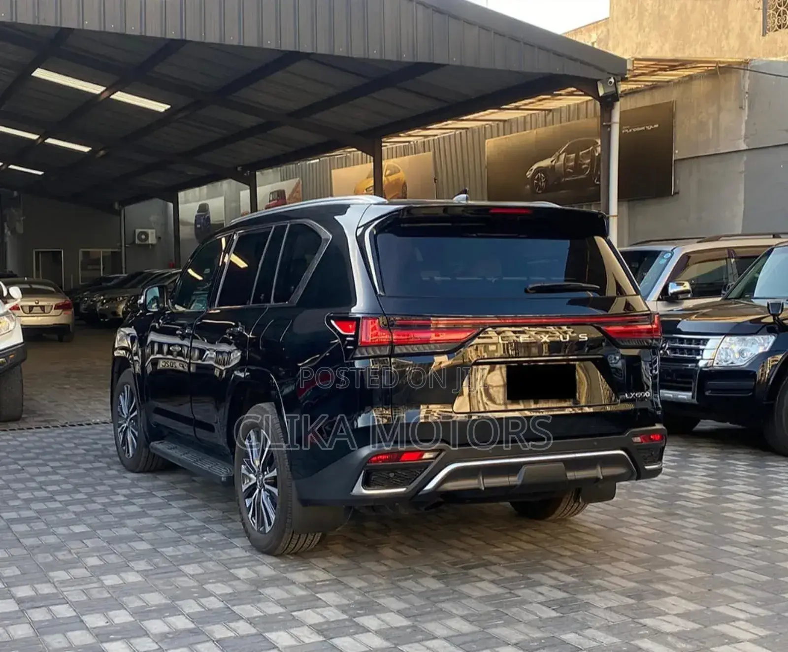 Lexus LX 2023 Ivory